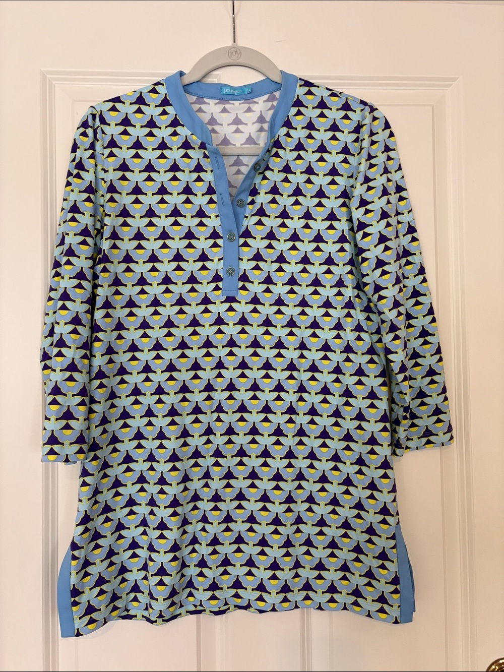 J. McLaughlin Blue Geometric Button-Front Tunic